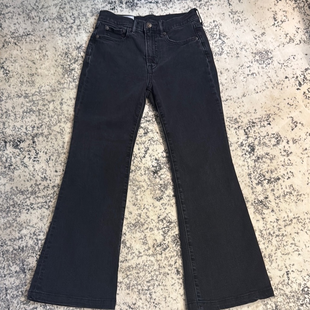 Gap Classic Black Women's Flare High Rise Jeans